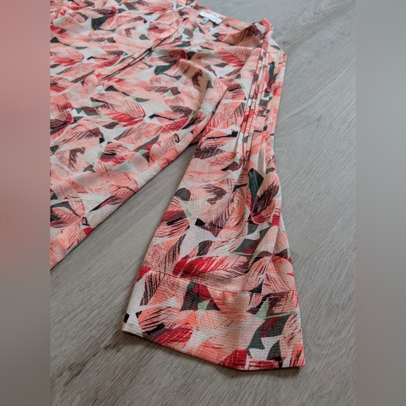 Chaus New York Leaf Patterned Blouse with 3/4 Sleeves Size M - Picture 3 of 7